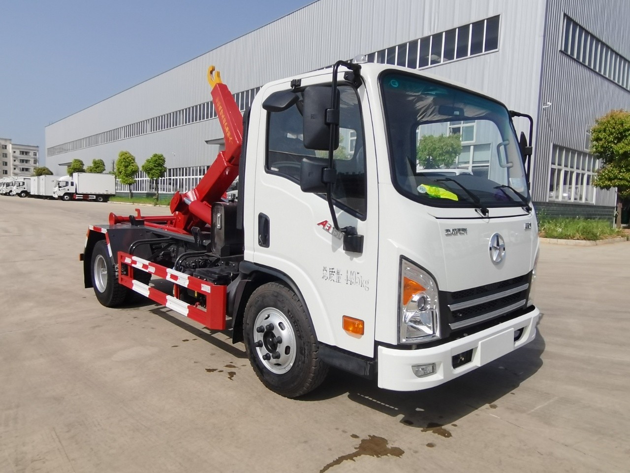 大運3300-3550軸距藍牌重載勾臂垃圾車