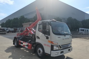 江淮小黃牌重載勾臂垃圾車