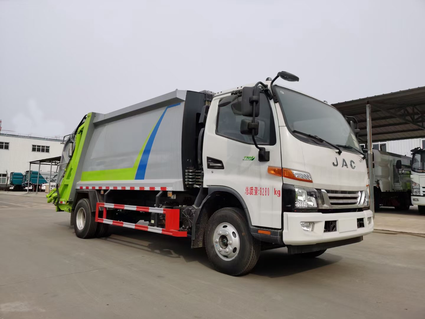 國(guó)六江淮駿鈴V7壓縮垃圾車