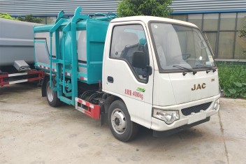 國六藍(lán)牌江淮康玲X1掛桶垃圾車